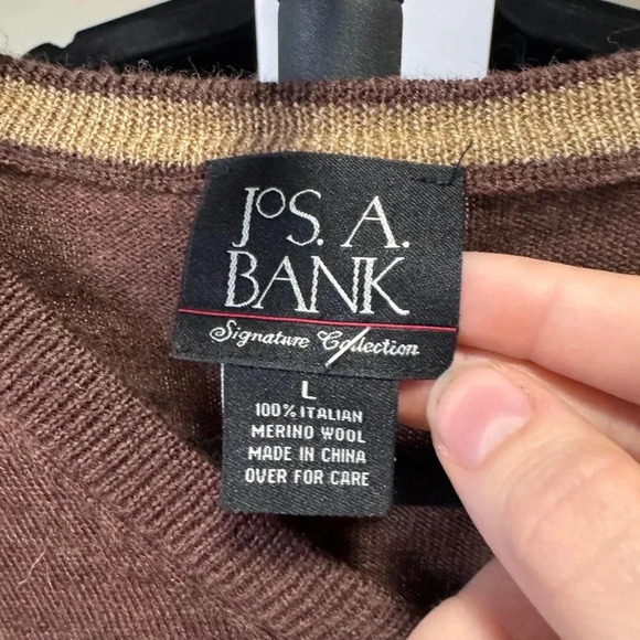 Joseph A Bank 100% merino wool vneck sweater size L - Picture 3 of 5